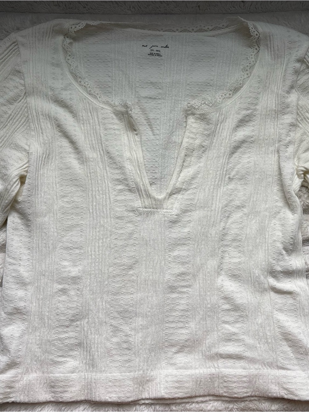 Urban Outfitters Cream/White Knit V-Neck Textured Sweater